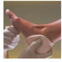 Allevyn Heel MEDICAZIONE IDROCELLULARE NON ADESIVA CONFORMATA PER IL TALLONE